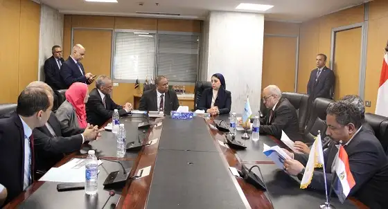 مركز تحديث الصناعة والقومي للبحوث يوقعان بروتوكول تعاون في مجال ربط الصناعة بالبحث العلمي