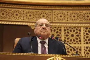 رئيس الشيوخ يحيل دراسة الصناعات الدوائية إلى رئيس الجمهورية