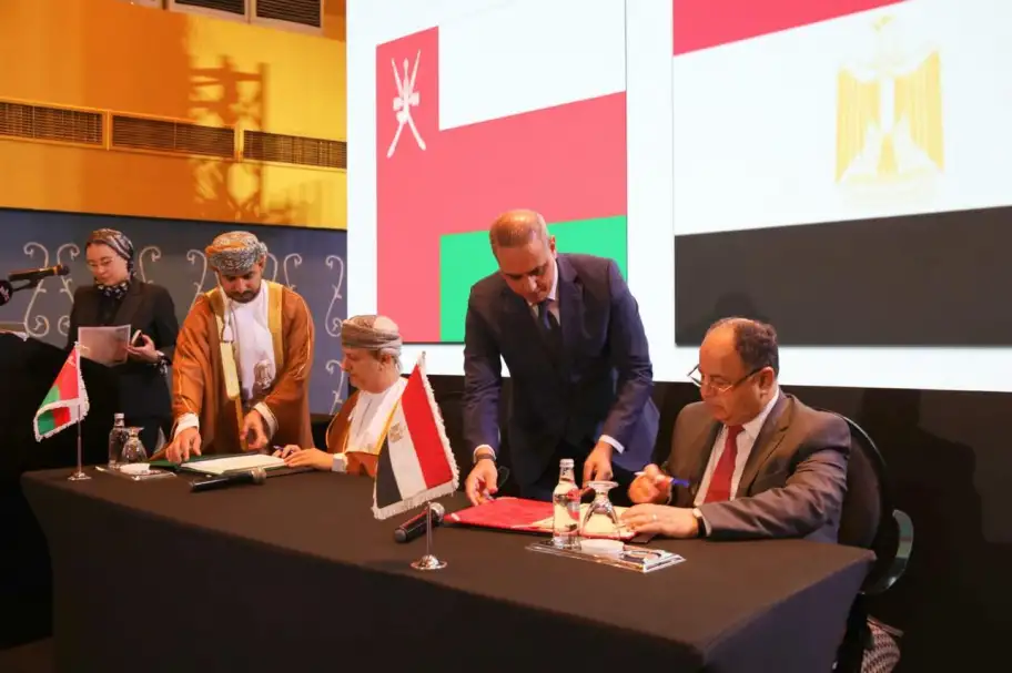 توقيع اتفاق منع الازدواج الضريبي ومذكرة للتعاون في السياسات المالية بين مصر وسلطنة عمان