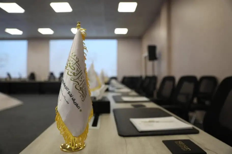 ممثل حزب مصر الحديثة يطالب بتطبيق سياسة سعر الصرف المستقرة لجذب الاستثمار