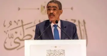 الحوار الوطني .. رشوان: الدستور يكفل حق النقابات.. وأقترح نص إجباري للمصانع لإنشاء مدارس فنية