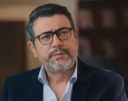 أحمد وفيق: "نمبر وان" ده في الملاكمة وركوب الخيل مش في الفن