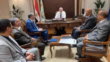 وزير الزراعة يناقش خطة التوسع في إنتاج تقاوي المحاصيل الاستراتيجية
