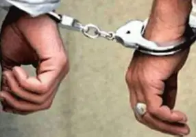 القبض على متهمين بالتعدي على شخص بالضرب والسلاح الأبيض في منشأة ناصر