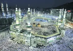 نقص الريال السعودي يهدد تعاقدات الحج السياحي.. والشركات تناشد المركزي بالتدخل