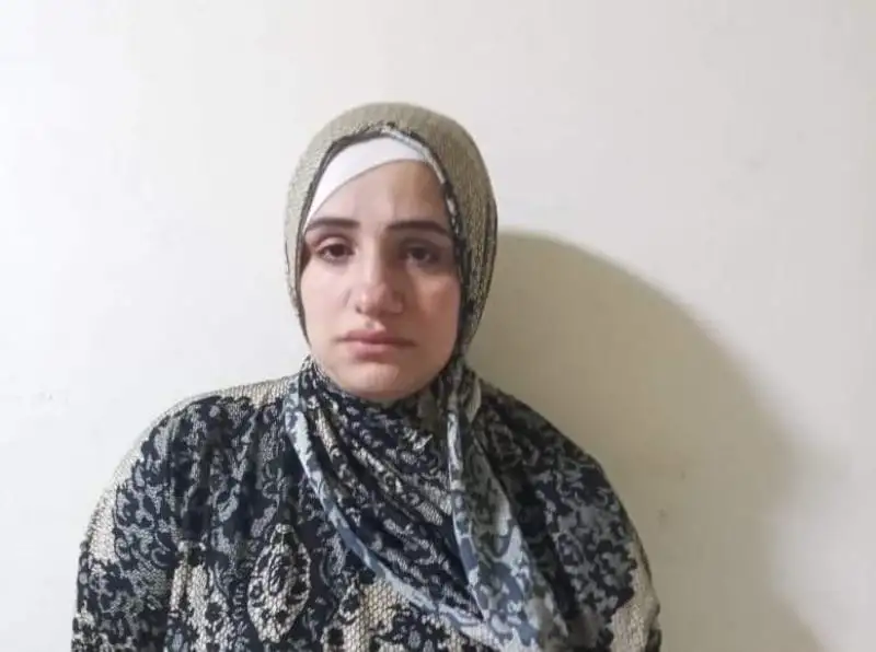 بتهمة الاتجار بالبشر.. النيابة تأمر بإحالة بلوجر قناة أم زياد وهبة وابنها وزوجها