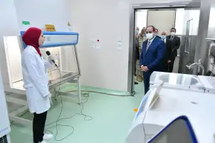 الرئيس السيسي: إنتاج دواء الألبومين البشري من البلازما المصرية إنجاز