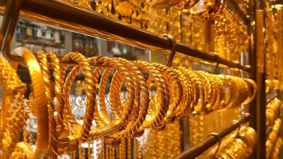 الذهب يتراجع عالميا خلال الأسبوع الماضي وسط تعاملات مرتبكة جراء قرار الفيدرالي