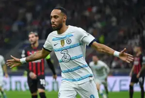 أوباميانج يكشف عن موقفه من الانتقال إلى الدوري السعودي
