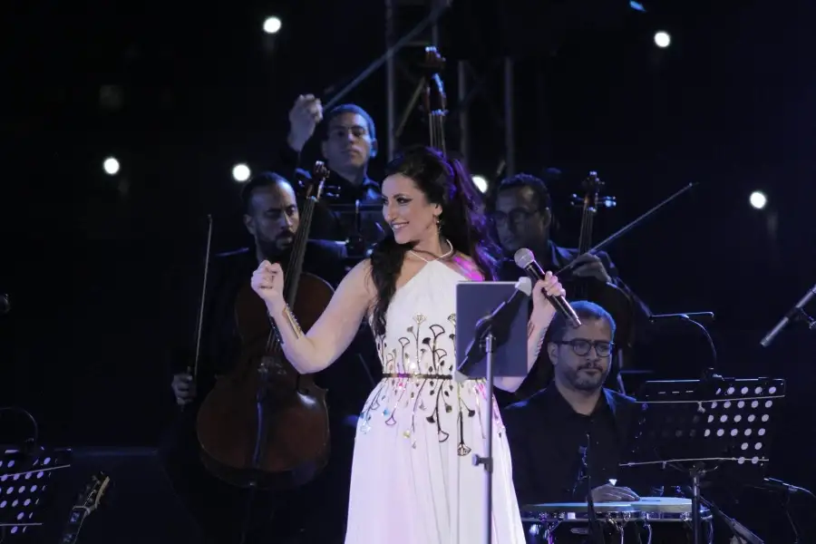 فى ليلة ساحرة لا تُنسى.. السوبرانو أميرة سليم تعيد أجواء موكب المومياوات الملكية إلى متحف الحضارة