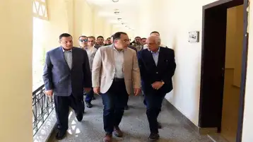 مدبولي يتابع تسليم الوحدات السكنية للمرحلة الأولى من الموظفين المنتقلين للعاصمة الإدارية