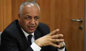 مصطفى بكري يستغيث بالحكام العرب لإنقاذ السودانيين: «مش لاقيين لقمة العيش»