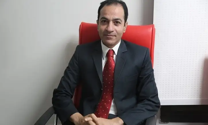 أستاذ تمويل: المواطن عانى من سوء الخدمات قبل 30 يونيو