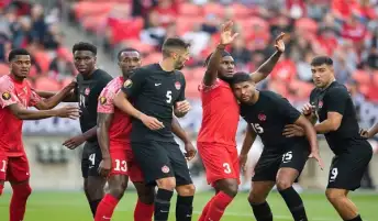 كندا تستهل مشوارها في الكأس الذهبية بالتعادل مع جوادلوب