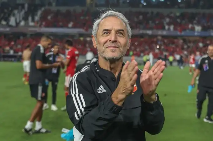 كولر يهنئ جماهير الأهلي بعيد الأضحى المبارك