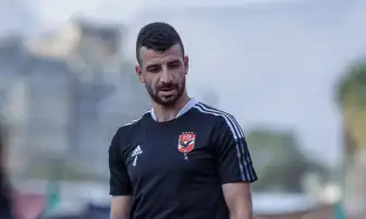 متولي يبدأ مرحلة جديدة من التأهيل على هامش تدريبات الأهلي