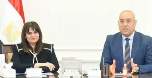 وزيرا الهجرة والإسكان يتلقيان تقريرا شاملا عن آخر مستجدات مكافحة الهجرة غير الشرعية