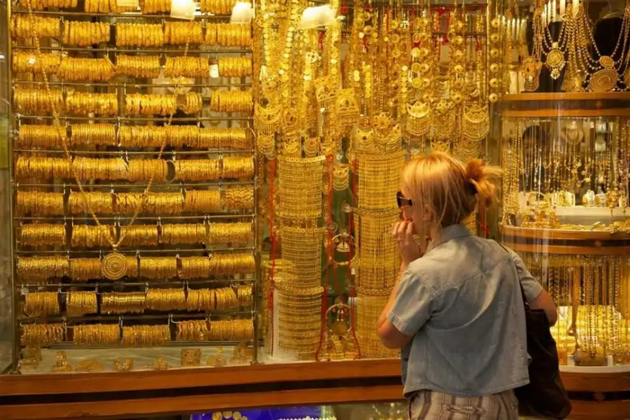 خبراء: الذهب ما زال الملاذ الآمن رغم انخفاض سعره 21% فى شهرين
