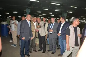 وزير قطاع الأعمال العام يتفقد مصانع النصر للأسمدة.. ويتابع مستجدات مشروع التطوير
