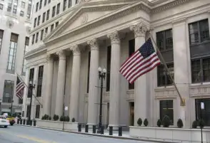 الاحتياطي الفيدرالي يحتاج إلى رفع أسعار الفائدة مجددا لخفض معدل التضخم
