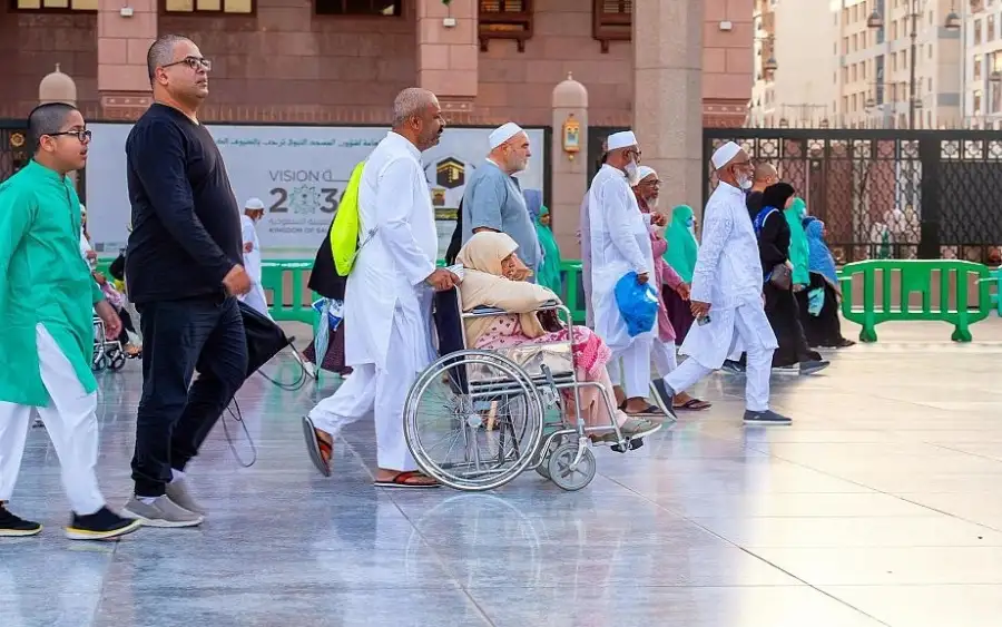 السعودية: أكثر من 326 ألف حاج يصلون إلى المدينة المنورة