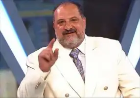 خالد الصاوي: قبلت بالدور الثاني وضيف الشرف عشان مقعدش في البيت.. ومش عايز أعجز