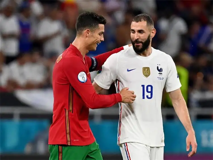 تعرف على موعد المواجهة الأولى بين رونالدو وبنزيما في الدوري السعودي