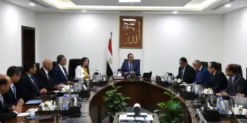رئيس الوزراء يناقش حزمة حوافز مقترحة لمشروعات المناطق المركزية للأعمال لجذب المزيد من الاستثمارات إليها