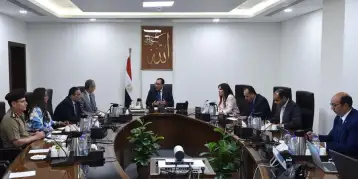 مدبولي يتابع الموقف التشغيلي لنظم المعلومات والاتصالات بالمقرات الحكومية بالعاصمة الإدارية