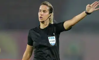 طاقم تحكيم مغربي لمواجهة أمريكا وفيتنام في كأس العالم للسيدات