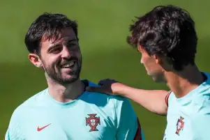 برشلونة يفضل برناردو سيلفا على جواو فيليكس