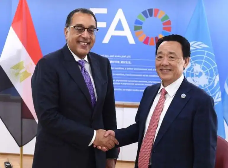 مدبولى: التأثيرات السلبية للتغيرات المناخية تتطلب من كافة الدول تبنى نهج شامل للتعاون فى مواجهة تغير المناخ