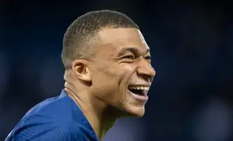 مبابي يسخر من تقارير انتقاله إلى الهلال السعودي