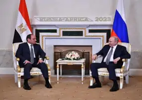 السيسي يؤكد لبوتين دعم مصر لكل مساعي تسوية الأزمة الروسية الأوكرانية بشكل سلمي