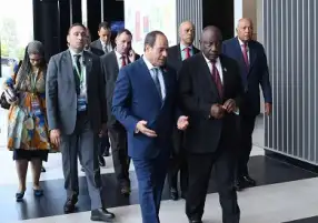 السيسي يلتقي مع رئيس جنوب أفريقيا على هامش انعقاد القمة الأفريقية الروسية الثانية