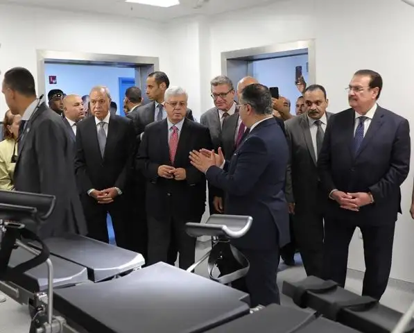 وزير التعليم العالي يتفقد ويفتتح عددًا من المشروعات والمنشآت الطبية بجامعة بنها
