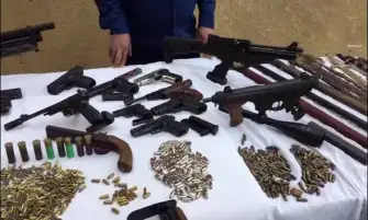 ضبط عصابة و112 قطعة سلاح ناري خلال يوم