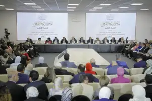 الحوار الوطني.. مشاركون يتحفظون على انتخاب المحافظين: الظروف الحالية لا تسمح
