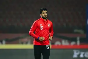 علي لطفي: كنت أتمنى الاعتزال في الأهلي.. وعلاقتي جيدة بالشناوي