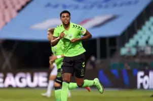 وكيل البرازيلي سوزا يكشف موقف مفاوضات الأهلي لضمه