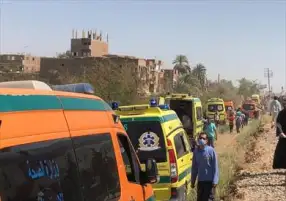 مصرع شخص وإصابة 6 آخرين إثر حادث تصادم بالبحيرة