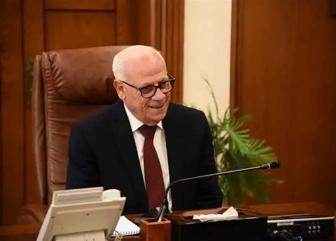 محافظ بورسعيد: نقدم تسهيلات لجذب المستثمرين.. وحجم الاستثمارات يتجاوز 6 مليارات جنيه