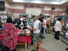 إقبال جماهيري على معرض الكتاب والحرف اليدوية لقصور الثقافة بالإسكندرية
