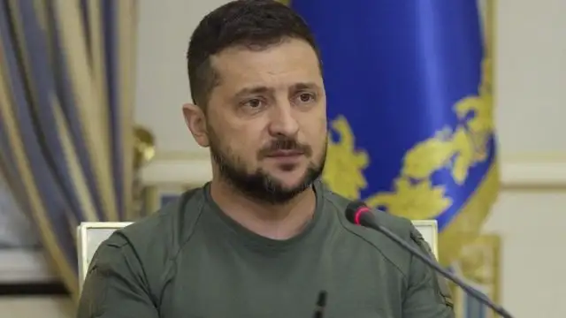 زيلينسكي: روسيا قصفت أوكرانيا بوابل من الهجمات الصاروخية
