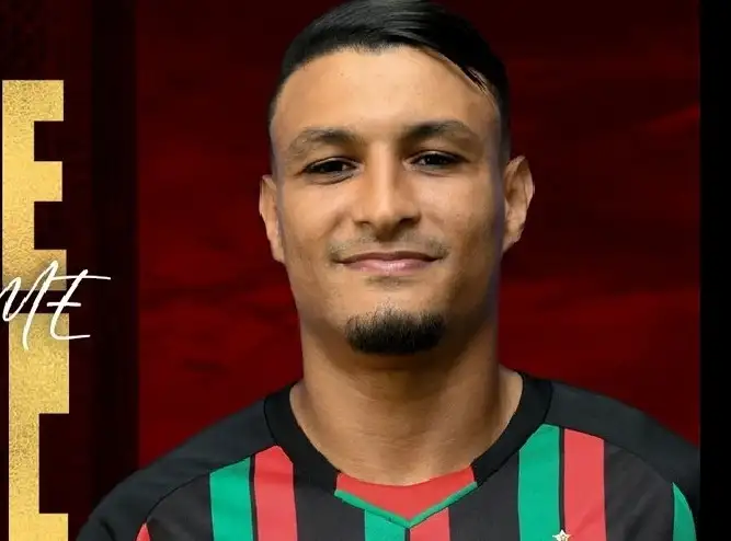 الجيش الملكي يعوض رحيل نجمه إلى الأهلي بضم مهاجم جديد