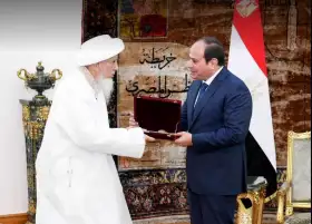 الرئيس السيسي يمنح سلطان طائفة البهرة بالهند وشاح النيل تقديرا لجهوده المتواصلة في مصر