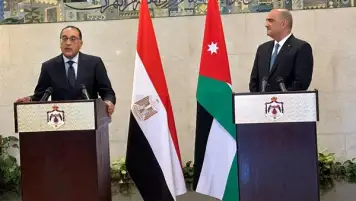 مدبولي: العمل على زيادة قدرة خط الكهرباء الرابط بين مصر والأردن لـ2000 ميجاوات