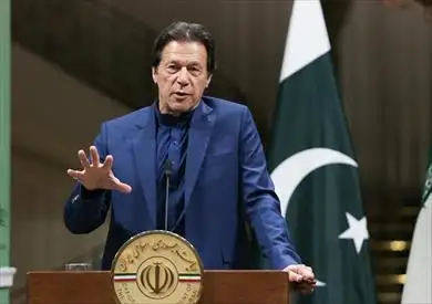 لجنة الانتخابات الباكستانية تمنع عمران خان من العمل السياسي 5 سنوات