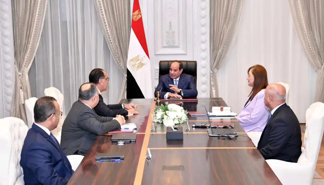 السيسي يتابع الموقف التنفيذي للخطة الاستثمارية لمشروعات قطاع النقل على مستوى الجمهورية
