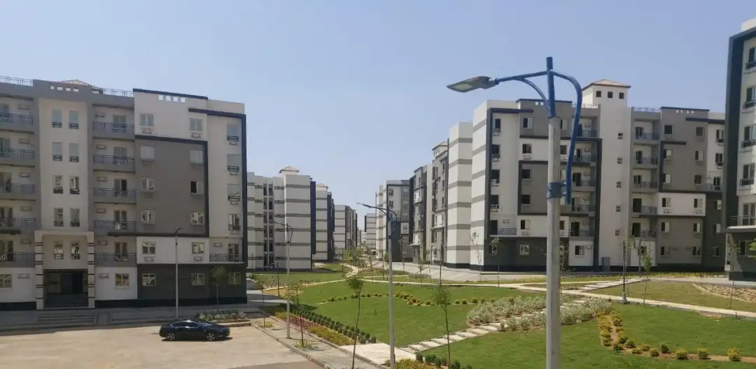 الإسكان: الانتهاء من تنفيذ 4704 وحدات سكنية بالمرحلة الثانية لسكن موظفي العاصمة الإدارية قريباً